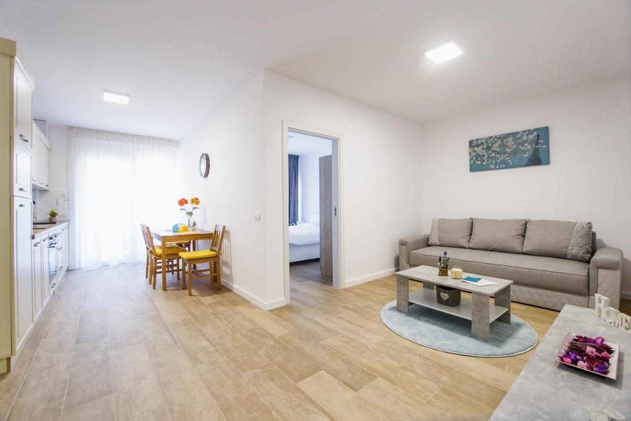 Lovely Home At West Residence 拉迪亚 外观 照片