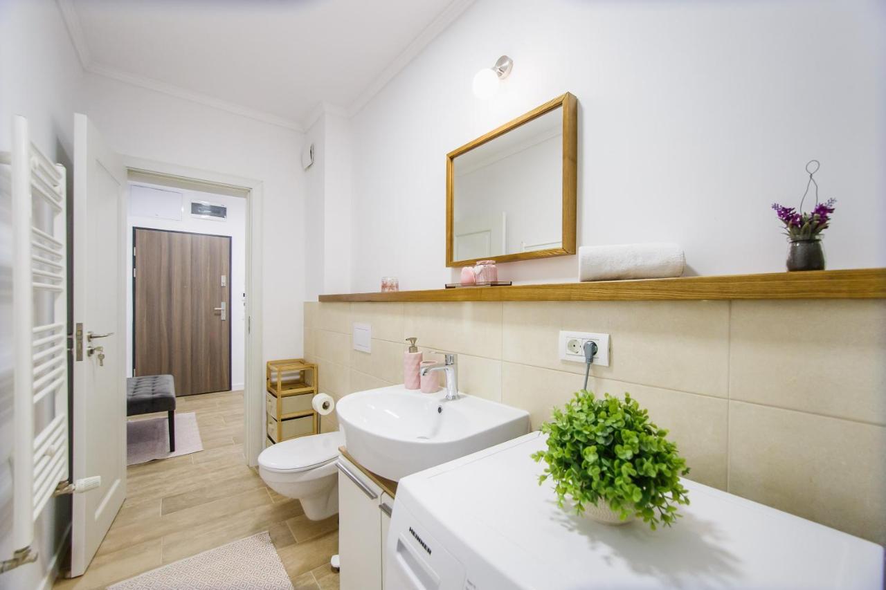 Lovely Home At West Residence 拉迪亚 外观 照片